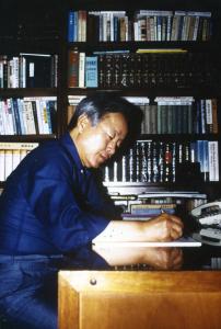 메모하는 김영삼 의원