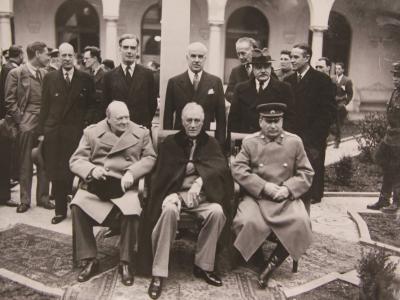 얄타 회담의 스탈린, 루즈벨트, 처칠