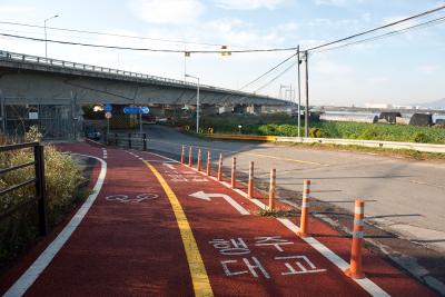 행주대교 한강변 자전거 전용도로