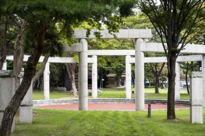 전남대학교 정문 앞 5·18 소공원