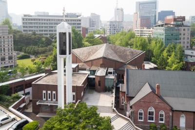 정동제일교회 100주년 기념탑, 인항홀과 본당