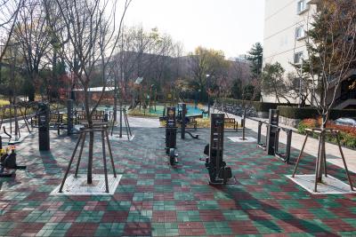 압구정 현대아파트 체력단련장