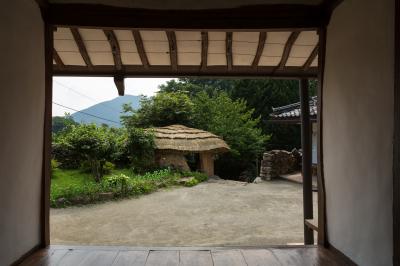 노태우 전 대통령 생가 마당과 외양간