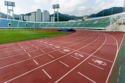 구덕운동장 주경기장