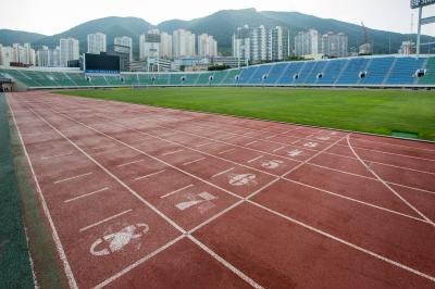 구덕운동장 좌측 전경