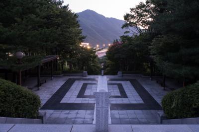 조령리 야산에서 본 경부고속도로