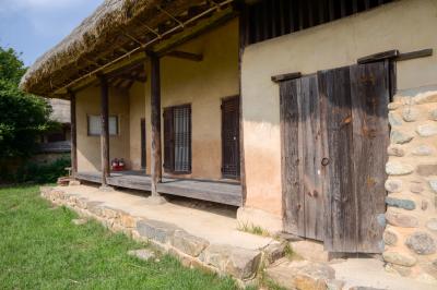 손병희 생가 본채 우측면 부엌