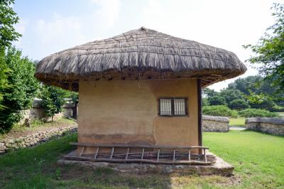 손병희 생가 본채 좌측