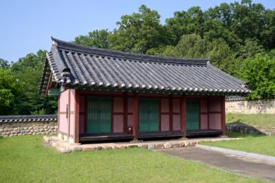 손병희 사당 우측 부속건물