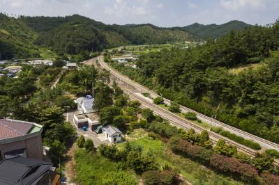 나주 구 남평역 본관과 경전선 철로 항공사진