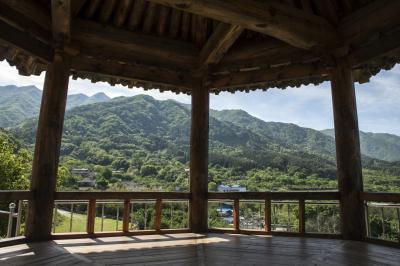 산유정 정자에서 본 지리산