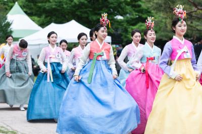 제88회 전국춘향선발대회 참가자들