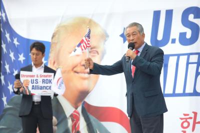 발언하는 허평환 위원장