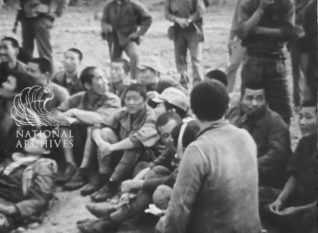 항복하는 일본군 포로