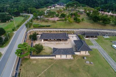 백야 김좌진 생가